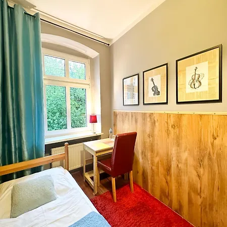 旅馆 Explorer Old Town & #don't Be A Tourist, Be An Explorer! *