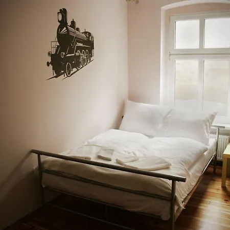 Explorer Old Town & #don't Be A Tourist, Be An Explorer! Poznań