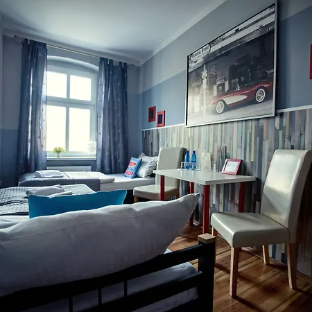 Albergue Explorer Old Town & #don't Be A Tourist, Be An Explorer!