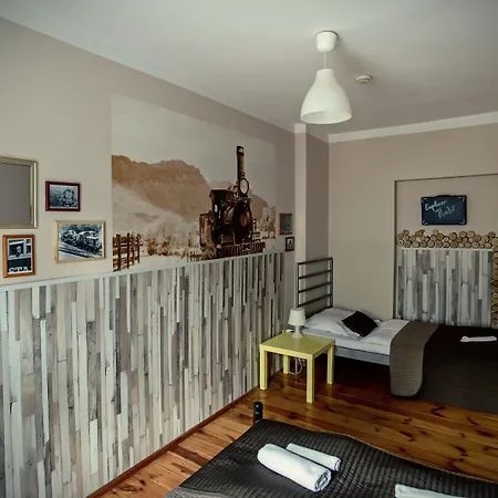 Explorer Old Town & #don't Be A Tourist, Be An Explorer!