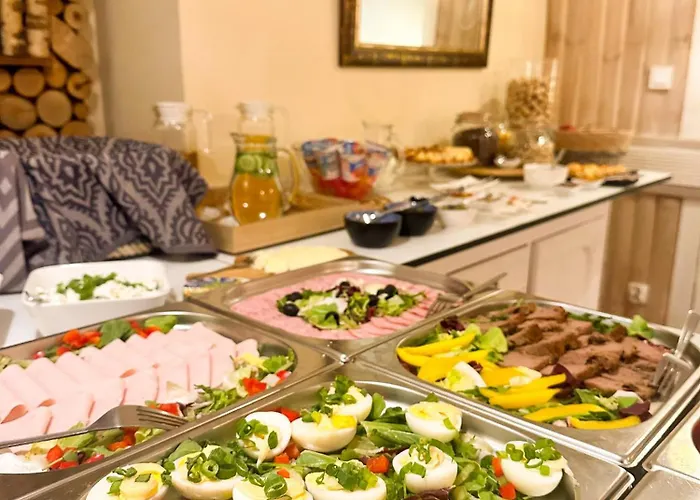 Explorer Old Town & #don't Be A Tourist, Be An Explorer! Poznań