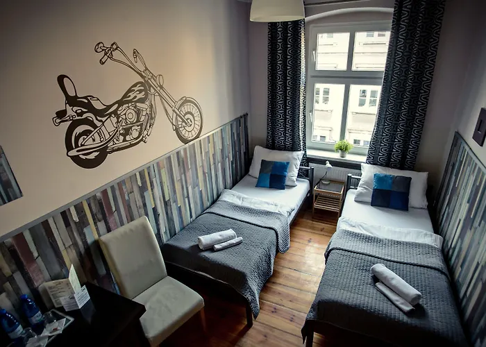 Explorer Old Town & #don't Be A Tourist, Be An Explorer! Poznań