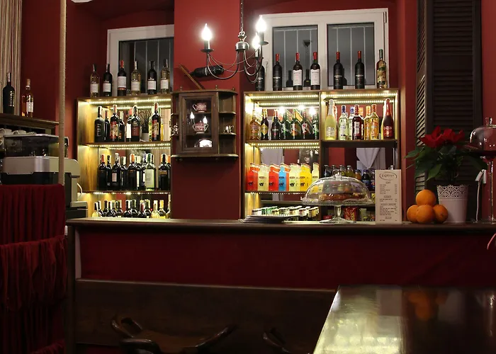 Explorer Old Town & #don't Be A Tourist, Be An Explorer! * Poznań