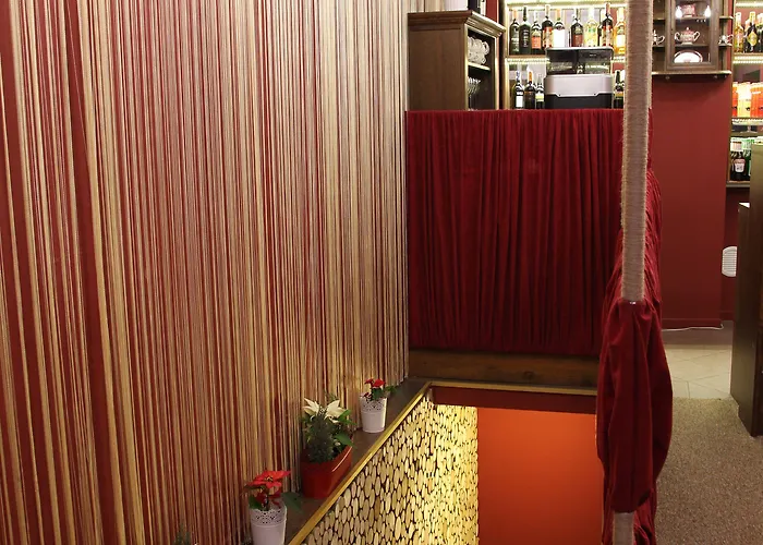 Explorer Old Town & #don't Be A Tourist, Be An Explorer! Poznań