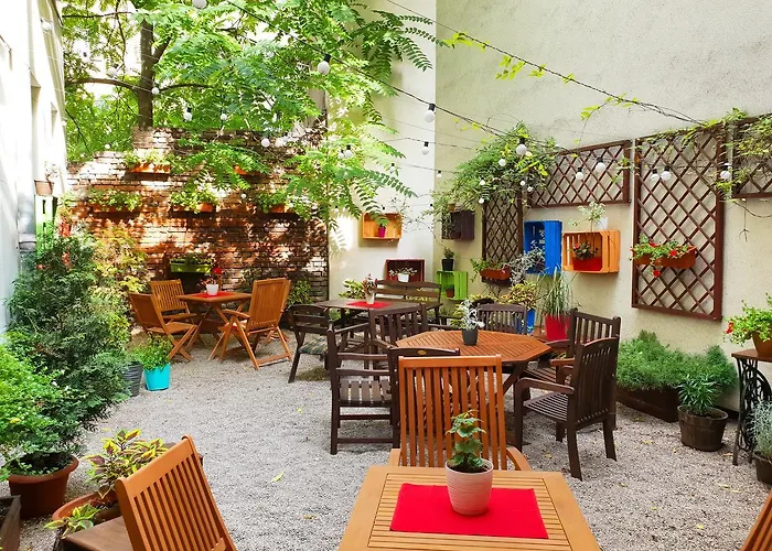 Explorer Old Town & #don't Be A Tourist, Be An Explorer! *