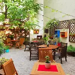 Explorer Old Town & #don't Be A Tourist, Be An Explorer! *
