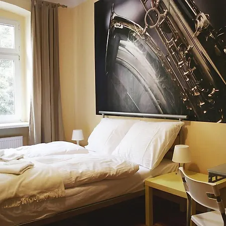 Explorer Old Town & #don't Be A Tourist, Be An Explorer!