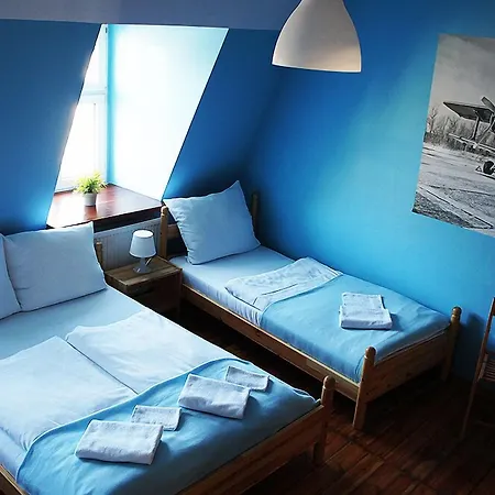 Explorer Old Town & #don't Be A Tourist, Be An Explorer! ホステル