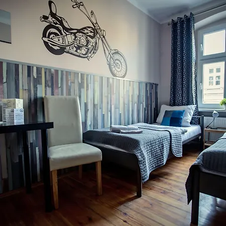 Explorer Old Town & #don't Be A Tourist, Be An Explorer!