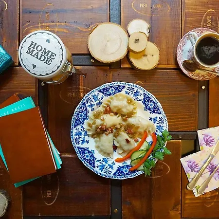 Explorer Old Town & #don't Be A Tourist, Be An Explorer! Познань