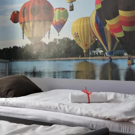 Explorer Old Town & #don't Be A Tourist, Be An Explorer! ポズナン