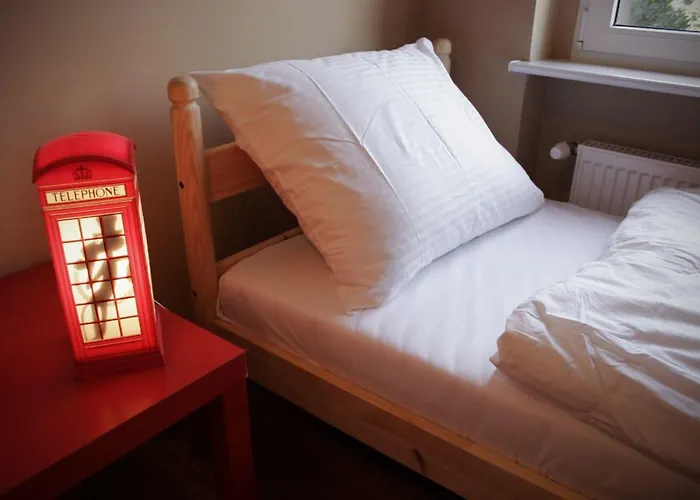 Hostel Explorer Old Town & #don't Be A Tourist, Be An Explorer!