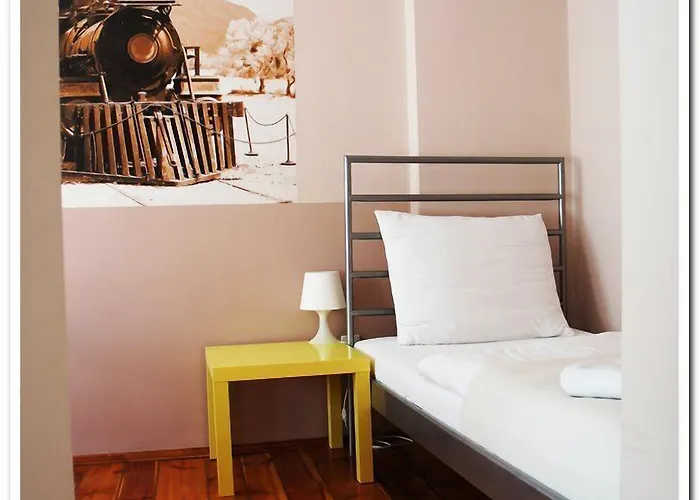 Explorer Old Town & #don't Be A Tourist, Be An Explorer! Hostel