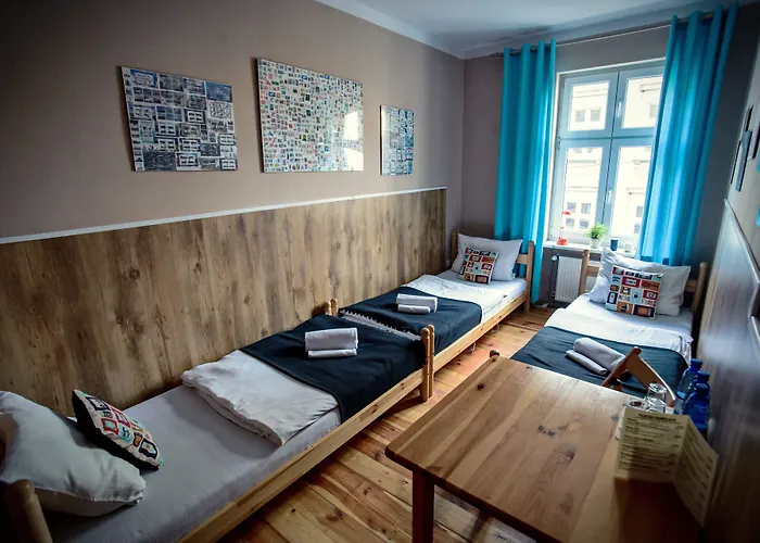 Explorer Old Town & #don't Be A Tourist, Be An Explorer! * Poznan