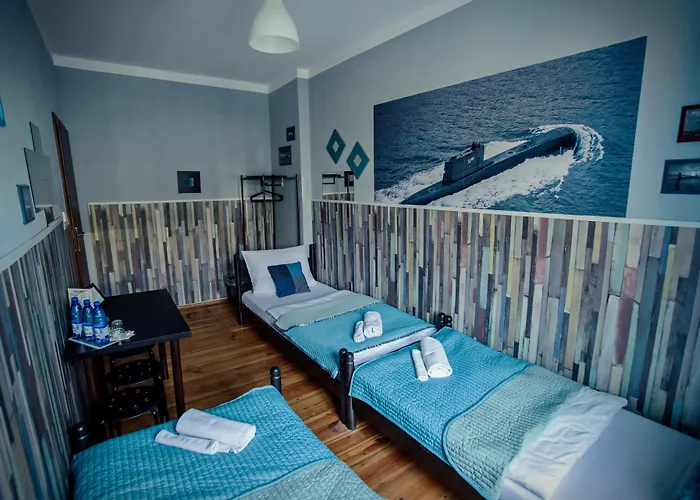 Explorer Old Town & #don't Be A Tourist, Be An Explorer! Hostel