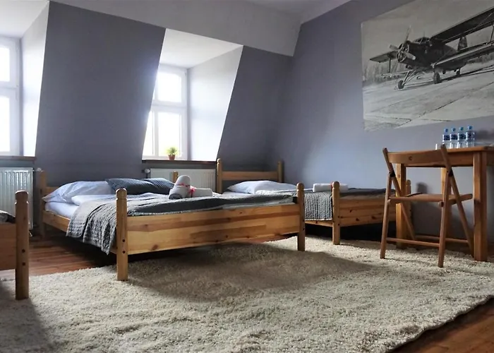 Hostel Explorer Old Town & #don't Be A Tourist, Be An Explorer!